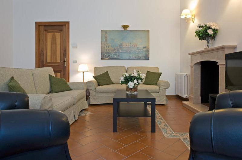 Cerva Fashion District Apartment Milan Exterior photo